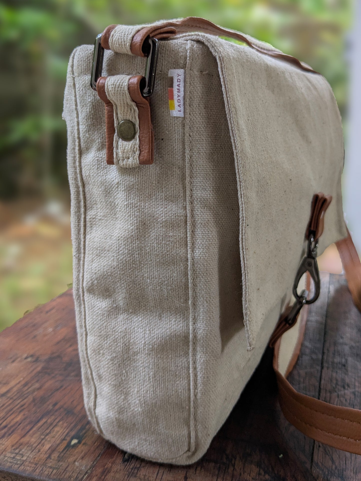 Canvas Crossbody Bag – Water-Resistant, Durable, Everyday Style | Waxed Finish | Selectable Aromas
